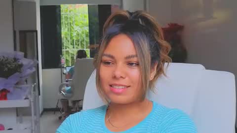 diosadeluniverso_ online show from February 2, 12:56 pm