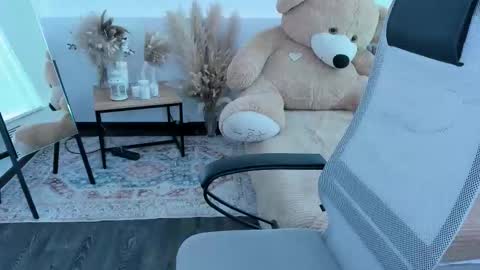 Di online show from February 22, 8:07 am