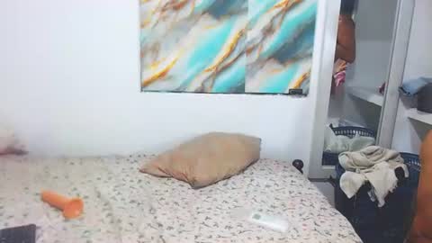 dirty_culona online show from May 4, 2:12 pm