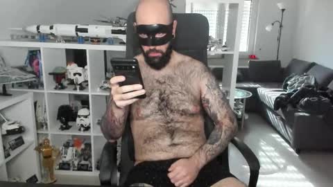 Robert online show from November 5, 11:01 am