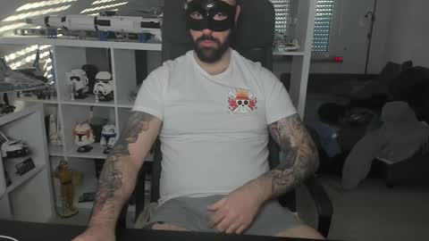 Robert online show from January 14, 2:43 pm