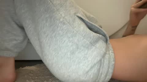 Snapshot of dirtyprettyboi chatting on October 4, 8:56 am buy tokens with link online show from October 4, 8:56 am