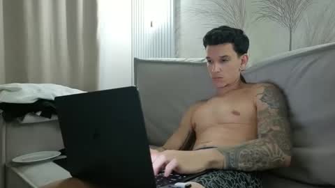 buy tokens with link  online show from May 21, 9:10 pm