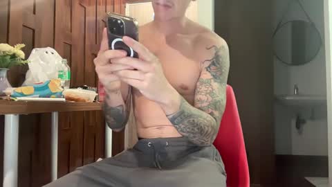 Snapshot of dirtyprettyboi chatting on February 27, 4:43 pm buy tokens with link online show from February 27, 4:43 pm