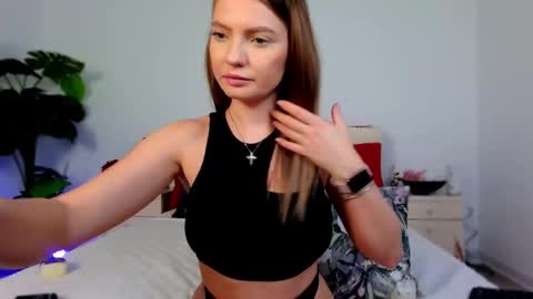 Chloe online show from February 20, 10:06 am