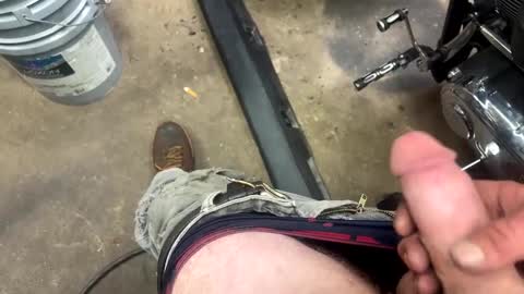 dirtywhite14 online show from September 13, 2:52 pm