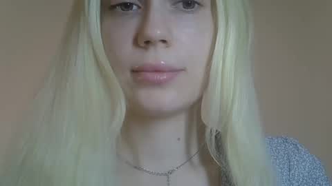 DitaMilton online show from March 26, 8:25 pm