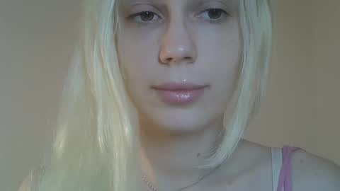 DitaReVirax online show from March 18, 8:26 pm