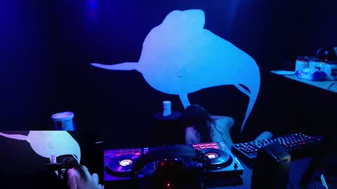 Adrian Arturo online show from February 3, 2:14 am