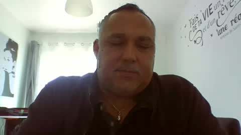 djeauzy77 online show from April 16, 12:16 pm