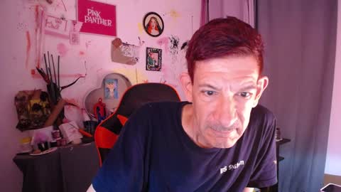 Snapshot of dlacarra chatting on December 25, 3:08 am David Lucky 13  online show from December 25, 3:08 am