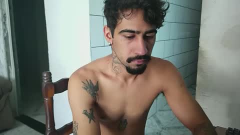 Snapshot of dmacedo96 chatting on February 17, 2:06 pm AmigodotadoZL online show from February 17, 2:06 pm