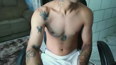 Snapshot of dmacedo96 chatting on December 6, 12:55 pm AmigodotadoZL online show from December 6, 12:55 pm
