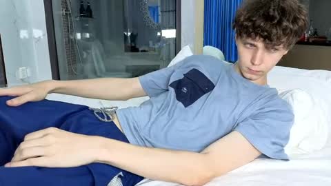 Alex online show from May 31, 1:04 am