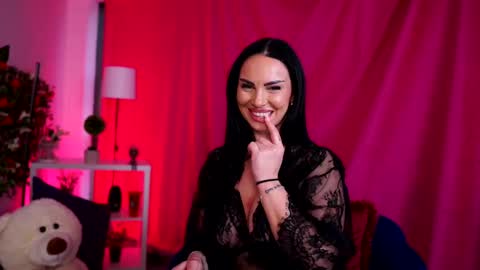 Monica online show from February 15, 1:27 pm