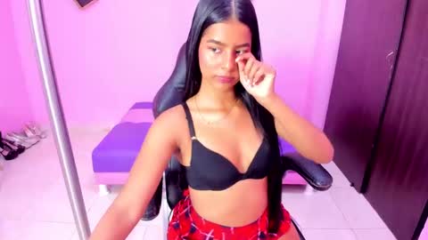 Snapshot of doll___squirt chatting on October 17, 7:29 pm doll___squirt online show from October 17, 7:29 pm