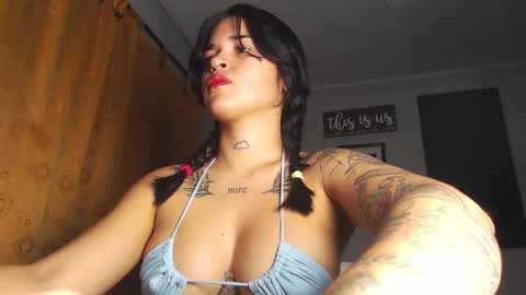 doll_and_thebrown online show from October 6, 11:00 pm