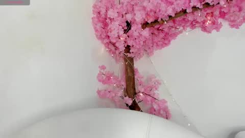 Snapshot of doll_isa_ chatting on September 9, 7:14 pm doll_isa_ online show from September 9, 7:14 pm