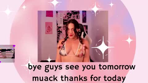 Snapshot of doll_venus chatting on December 4, 3:09 am Roxana independent model can you help me reach 100 hands up uwu online show from December 4, 3:09 am