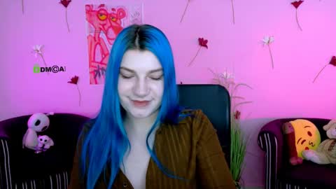 doll_vey online show from May 28, 8:23 am