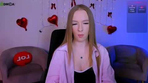 doll_vey online show from April 12, 9:13 am