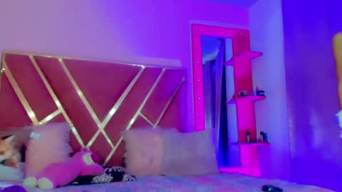 dollcute_latin online show from May 9, 8:09 am