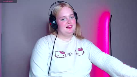 Miss Rose online show from October 31, 5:46 pm