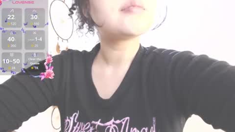 Snapshot of dollysweet666 chatting on October 1, 10:58 am dollysweet666 online show from October 1, 10:58 am