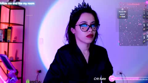Snapshot of domgiirl chatting on January 5, 2:19 pm Mistress online show from January 5, 2:19 pm