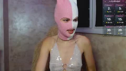 domiiniicana online show from September 28, 6:28 pm