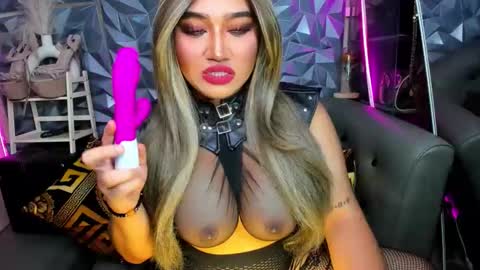 dominant10inchcock online show from March 29, 1:18 am