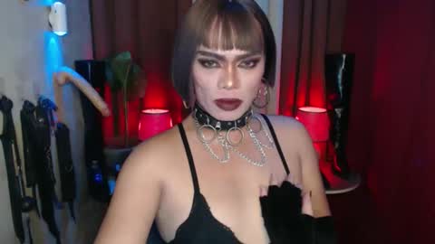 diana online show from March 12, 7:12 am