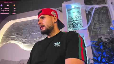 dominic de luca online show from November 2, 5:40 am