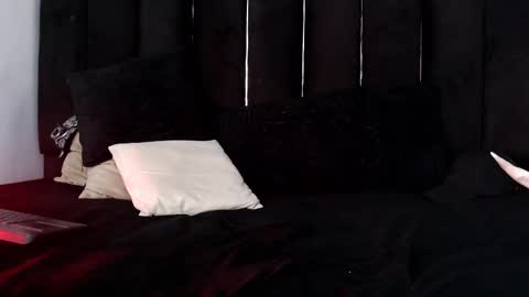 Snapshot of dominic_ghost chatting on October 16, 11:58 pm Dominic online show from October 16, 11:58 pm