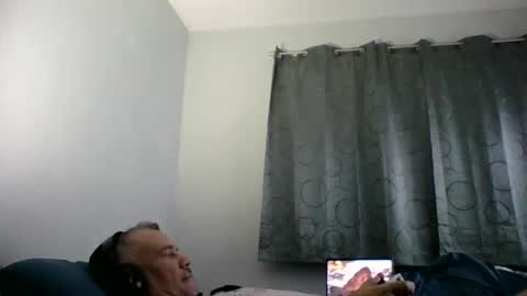 Snapshot of dominicanorico chatting on December 2, 2:35 am luis online show from December 2, 2:35 am