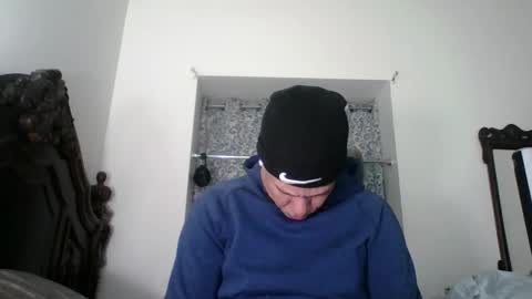 luis online show from March 23, 6:02 pm