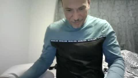 Snapshot of dominicanorico chatting on March 10, 1:23 am luis online show from March 10, 1:23 am