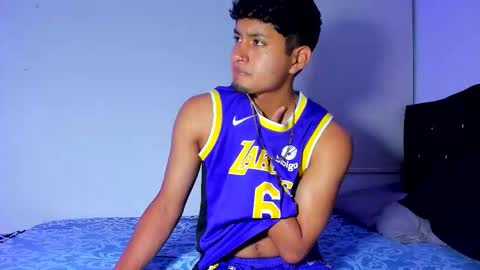  Dominic  online show from February 1, 11:46 pm