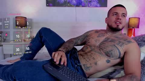 dominickane online show from September 15, 11:33 am