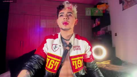 Dominik Eclipse  online show from April 15, 9:56 am