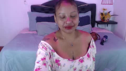  D O M I N K  online show from September 11, 8:10 pm