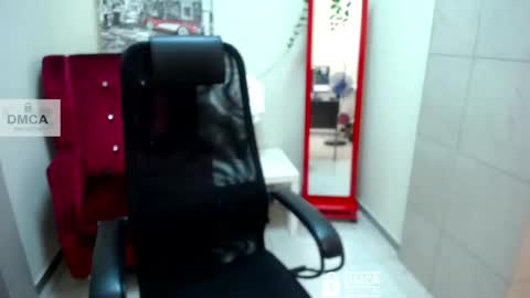 Sia online show from May 4, 11:06 am