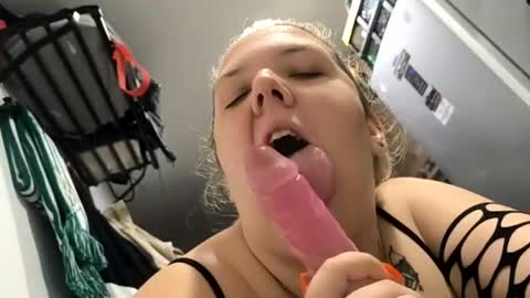 donnieandlina online show from June 21, 2:51 am