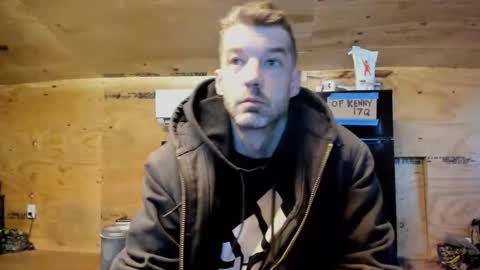 dontfeedthetrolls online show from January 15, 12:47 pm