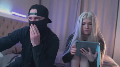 Dora Lunar online show from January 9, 11:43 pm