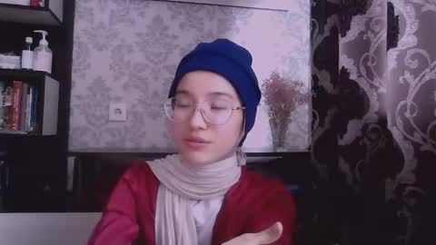 Snapshot of dorcasgryniuk chatting on October 8, 11:05 am Mia online show from October 8, 11:05 am
