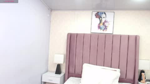 Anny online show from May 17, 1:20 pm