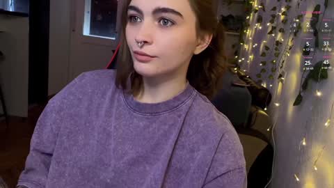 Snapshot of dorfmatratze_ chatting on January 17, 8:13 am Alice online show from January 17, 8:13 am