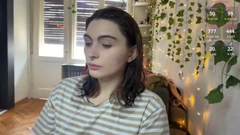 Snapshot of dorfmatratze_ chatting on February 24, 10:37 am Alice online show from February 24, 10:37 am