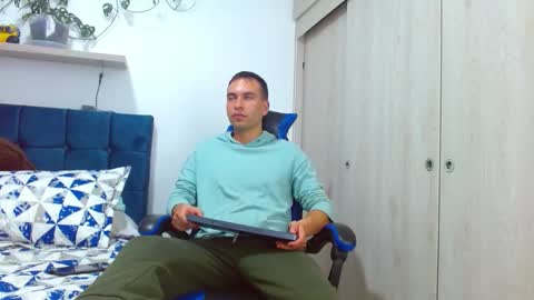 dorian_h online show from March 26, 7:52 pm